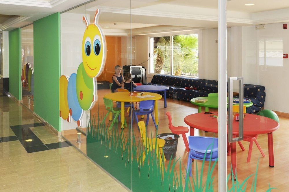 Riviera Hotel 4*